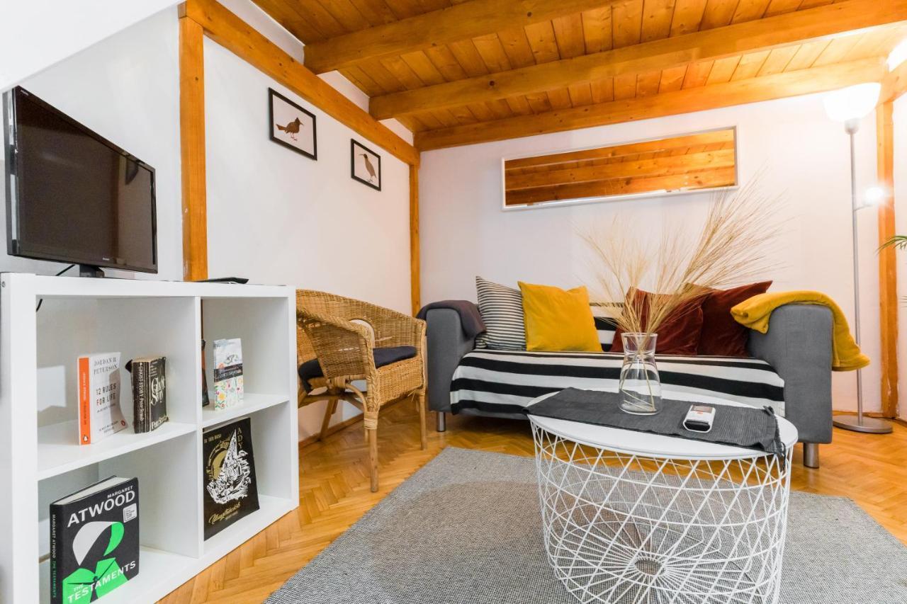 Lovely Little Loft Studio In The Heart Of Boedapest Buitenkant foto