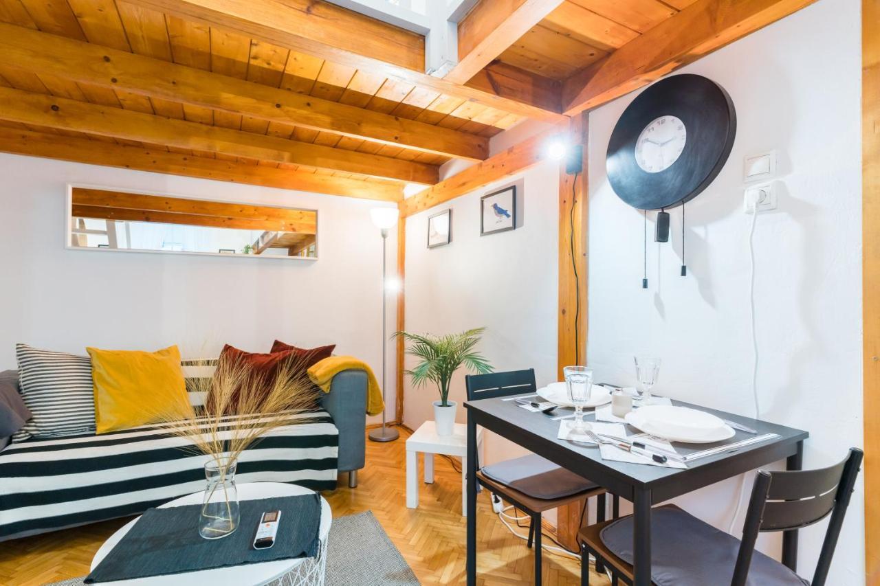 Lovely Little Loft Studio In The Heart Of Boedapest Buitenkant foto